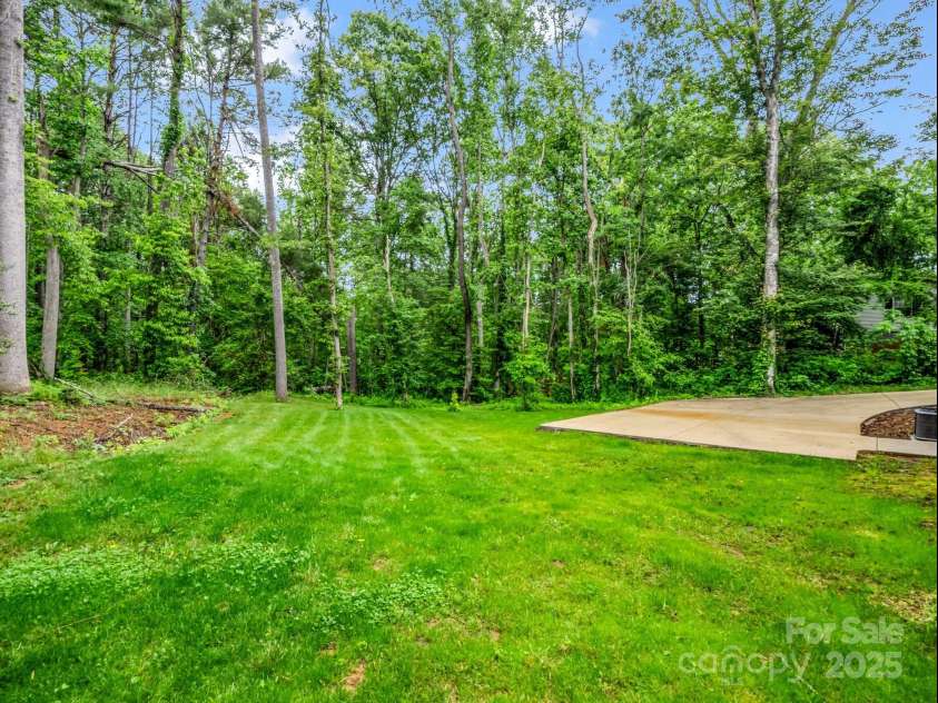 247-1 Bent Creek Ranch Road, Asheville, NC 28806.  MLS# CAR4266122, YatesRealty ID 17565. Private, flat and wooded backyard