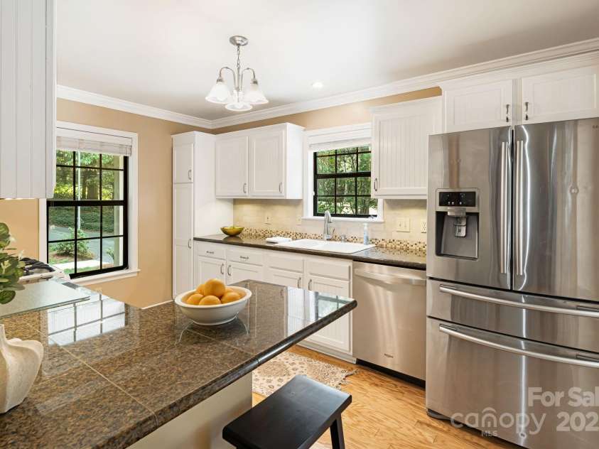 212 Riva Ridge Drive, Fairview, NC 28730.  MLS# CAR4267556, YatesRealty ID 17566. 