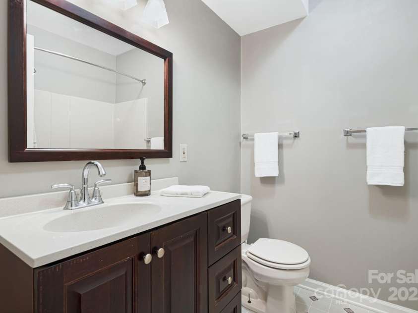 212 Riva Ridge Drive, Fairview, NC 28730.  MLS# CAR4267556, YatesRealty ID 17566. 