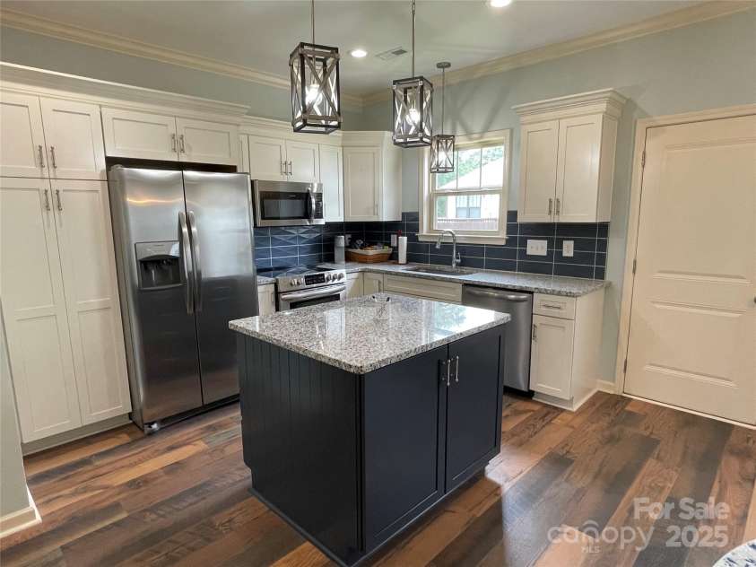 210 Rhyne Street, Stanley, NC 28164.  MLS# CAR4267786, YatesRealty ID 17568. 