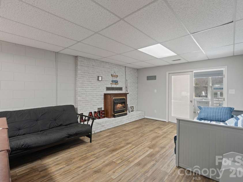 6234 Ruffin Lane, Conover, NC 28613.  MLS# CAR4362667, YatesRealty ID 17568. 