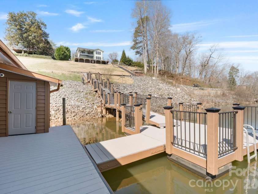 6234 Ruffin Lane, Conover, NC 28613.  MLS# CAR4362667, YatesRealty ID 17568. 
