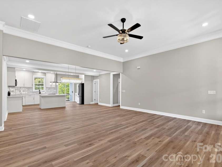 416 Whitmore Street, Lenoir, NC 28645.  MLS# CAR4363321, YatesRealty ID 17569. 