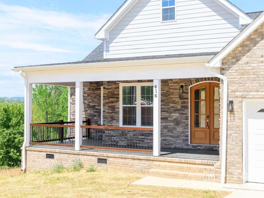 416 Whitmore Street, Lenoir, NC 28645.  MLS# CAR4363321, YatesRealty ID 17569. 
