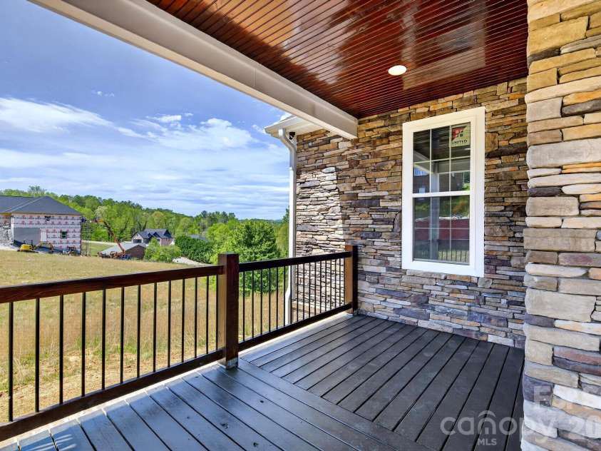 416 Whitmore Street, Lenoir, NC 28645.  MLS# CAR4363321, YatesRealty ID 17569. 