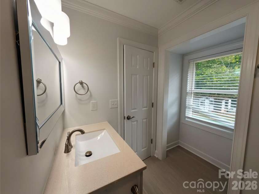 3220 Jonesberry Road, Matthews, NC 28105.  MLS# CAR4310603, YatesRealty ID 1757. 