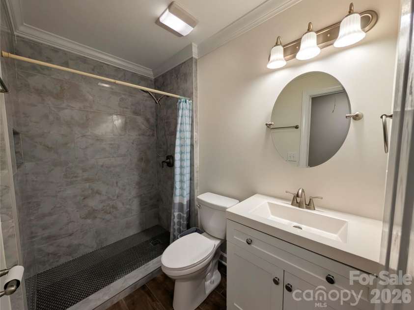 3220 Jonesberry Road, Matthews, NC 28105.  MLS# CAR4310603, YatesRealty ID 1757. 