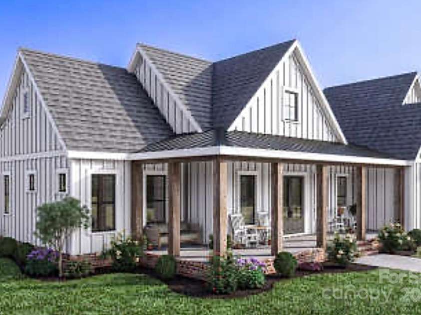 195 Bloomingdale Drive, Fletcher, NC 28732.  MLS# CAR4268054, YatesRealty ID 17570. 