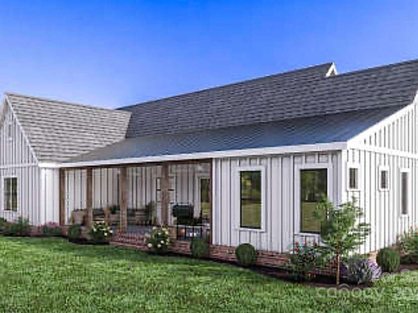 195 Bloomingdale Drive, Fletcher, NC 28732.  MLS# CAR4268054, YatesRealty ID 17570. 