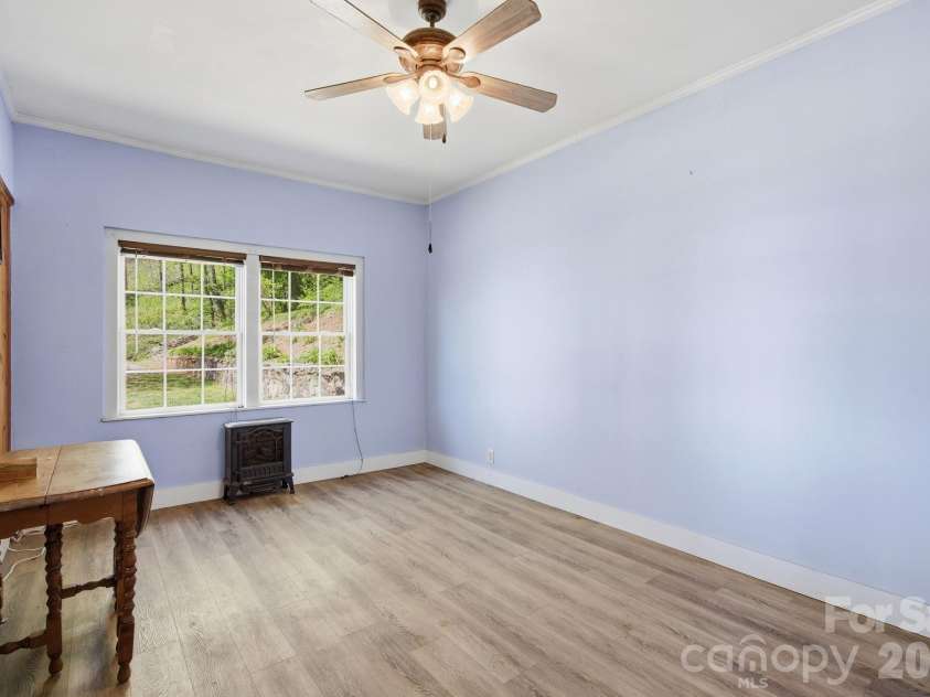 199 Alpine Drive, Marion, NC 28655.  MLS# CAR4371799, YatesRealty ID 17572. 