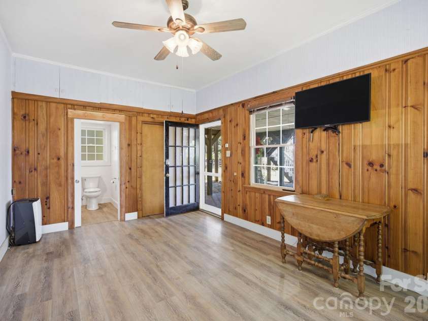 199 Alpine Drive, Marion, NC 28655.  MLS# CAR4371799, YatesRealty ID 17572. 
