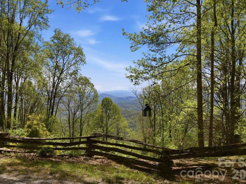 199 Alpine Drive, Marion, NC 28655.  MLS# CAR4371799, YatesRealty ID 17572. 