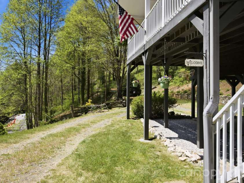 199 Alpine Drive, Marion, NC 28655.  MLS# CAR4371799, YatesRealty ID 17572. 