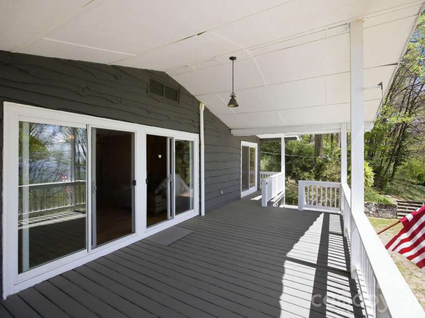 199 Alpine Drive, Marion, NC 28655.  MLS# CAR4371799, YatesRealty ID 17572. Porch