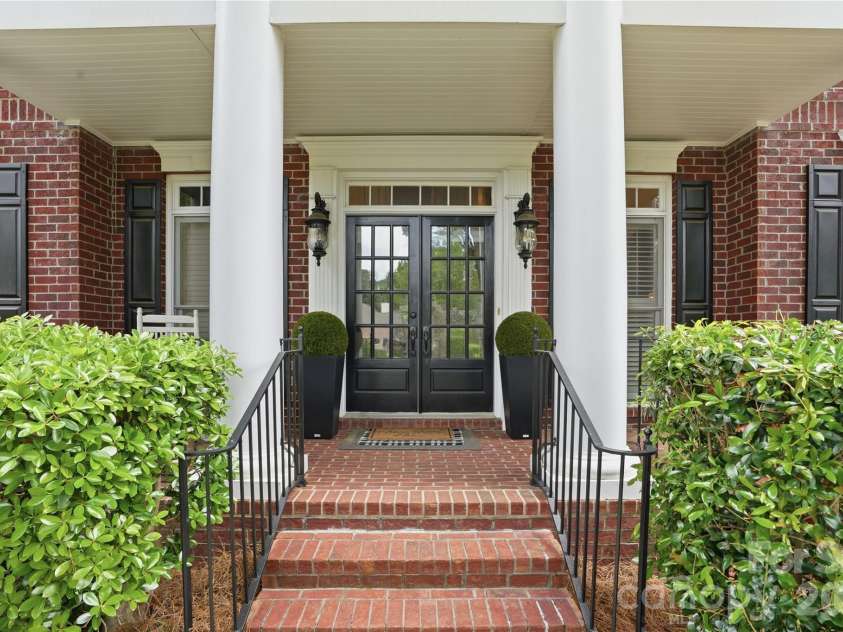 16219 Millsford Court, Charlotte, NC 28277.  MLS# CAR4373977, YatesRealty ID 17576. 