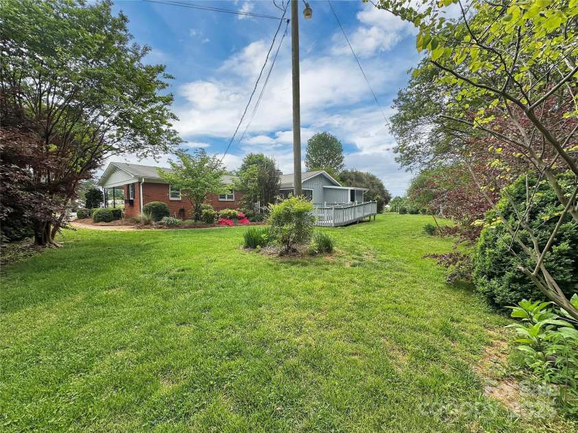 104 Tobe Bridge Road, Kings Mountain, NC 28086.  MLS# CAR4255478, YatesRealty ID 17577. 