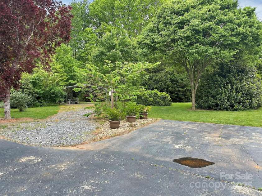 104 Tobe Bridge Road, Kings Mountain, NC 28086.  MLS# CAR4255478, YatesRealty ID 17577. 