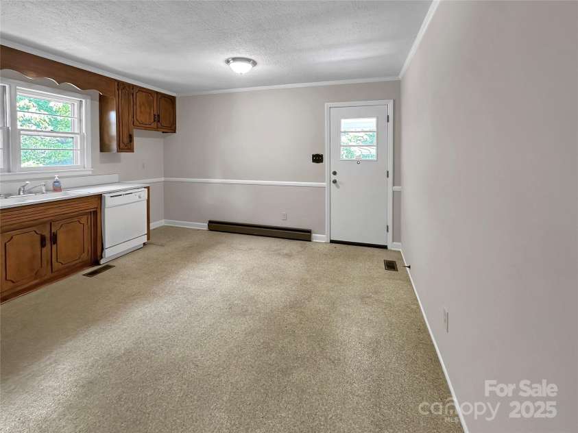 104 Tobe Bridge Road, Kings Mountain, NC 28086.  MLS# CAR4255478, YatesRealty ID 17577. 