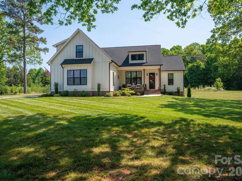 1894 Cline Farm Road, Lincolnton, NC 28092.  MLS# CAR4374586, YatesRealty ID 17577. 