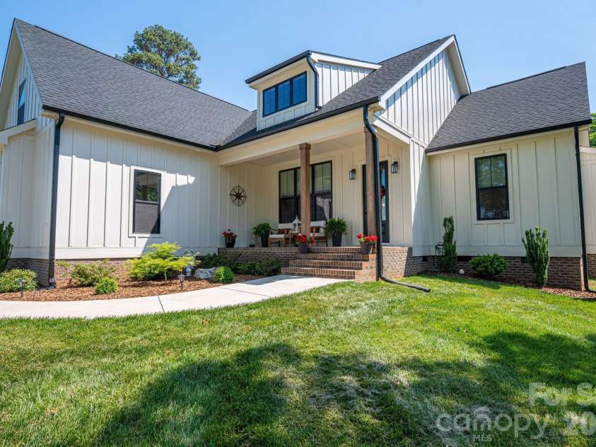 1894 Cline Farm Road, Lincolnton, NC 28092.  MLS# CAR4374586, YatesRealty ID 17577. 