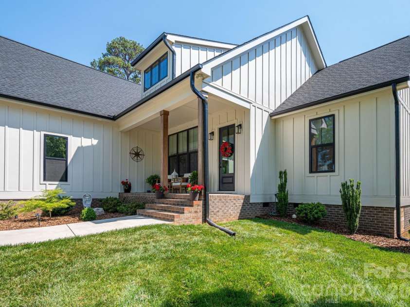 1894 Cline Farm Road, Lincolnton, NC 28092.  MLS# CAR4374586, YatesRealty ID 17577. 