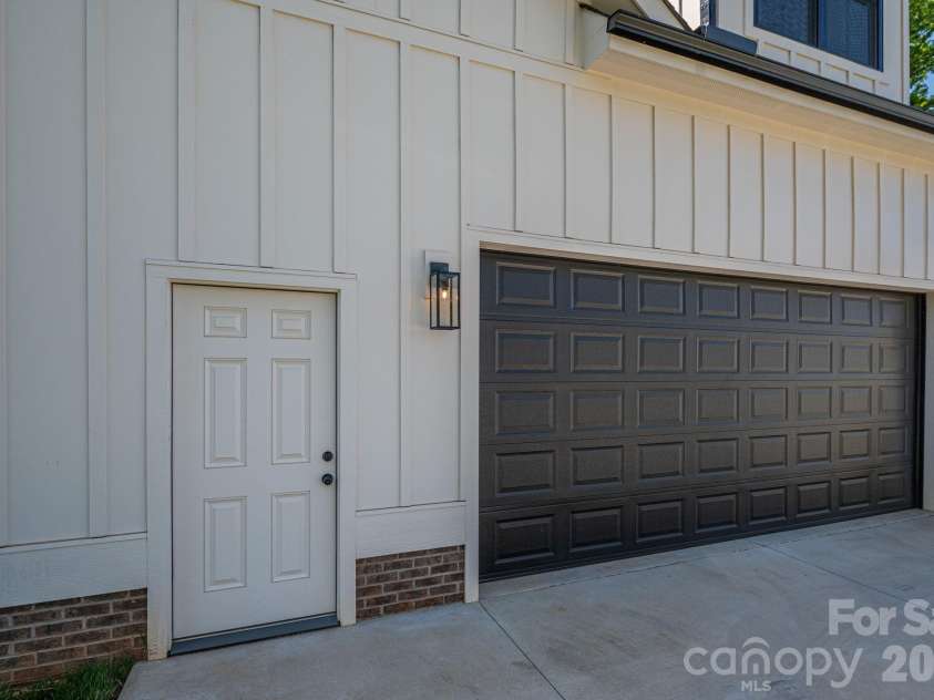 1894 Cline Farm Road, Lincolnton, NC 28092.  MLS# CAR4374586, YatesRealty ID 17577. 