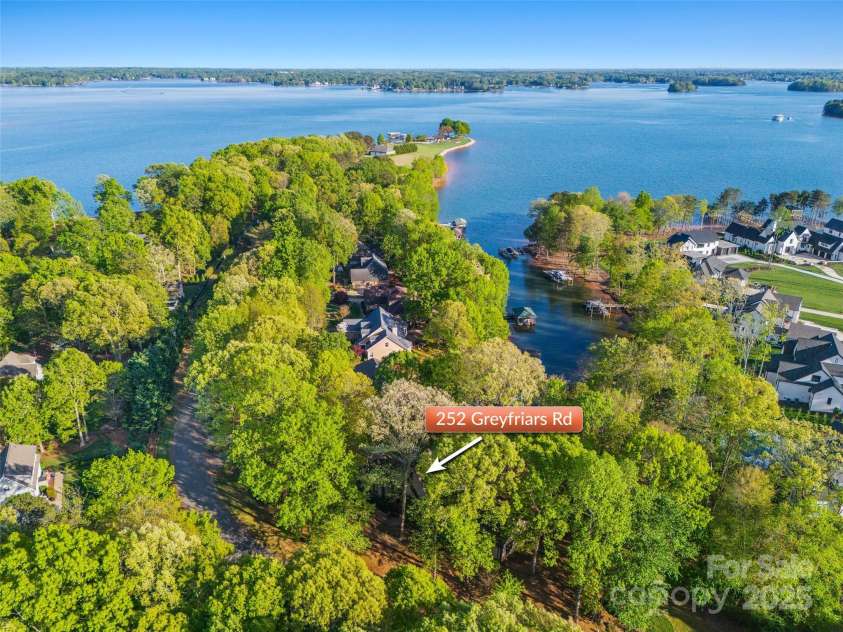 252 Greyfriars Road, Mooresville, NC 28117.  MLS# CAR4242527, YatesRealty ID 17579. 
