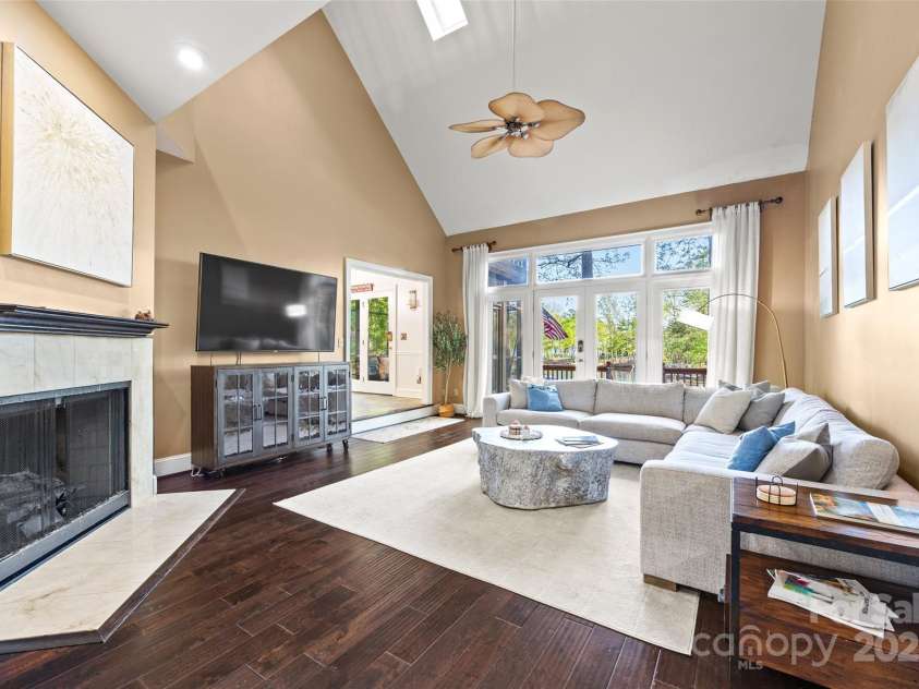 252 Greyfriars Road, Mooresville, NC 28117.  MLS# CAR4242527, YatesRealty ID 17579. 