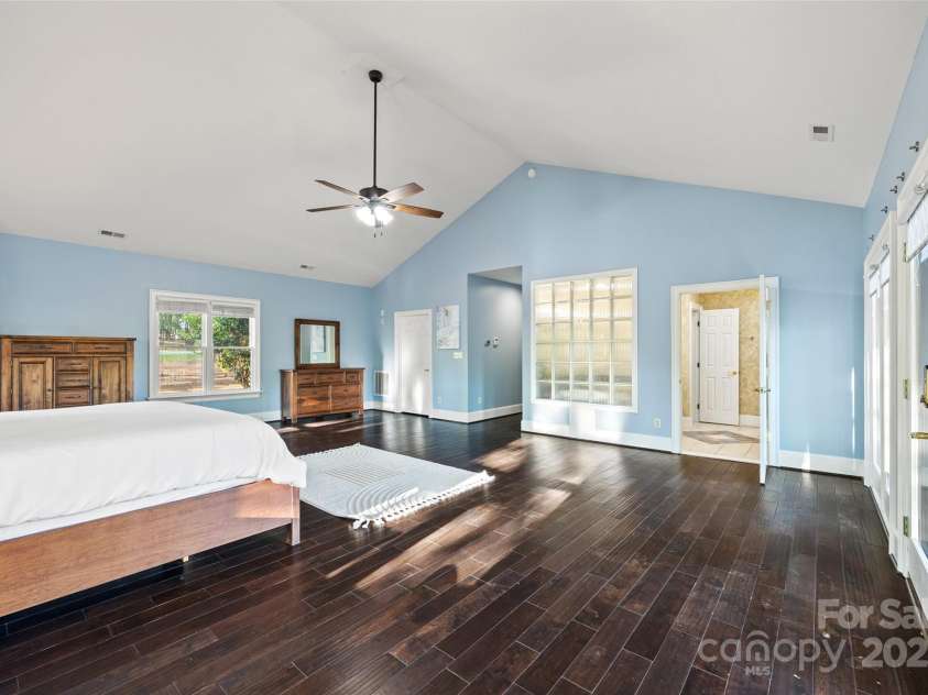 252 Greyfriars Road, Mooresville, NC 28117.  MLS# CAR4242527, YatesRealty ID 17579. 