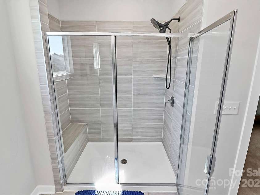 9521 Munsing Drive, Charlotte, NC 28269.  MLS# CAR4302669, YatesRealty ID 1758. 