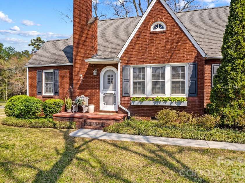 4660 US Highway 601 Highway, Salisbury, NC 28147.  MLS# CAR4363618, YatesRealty ID 17580. 