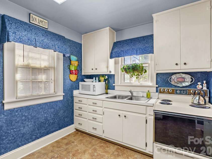 4660 US Highway 601 Highway, Salisbury, NC 28147.  MLS# CAR4363618, YatesRealty ID 17580. 