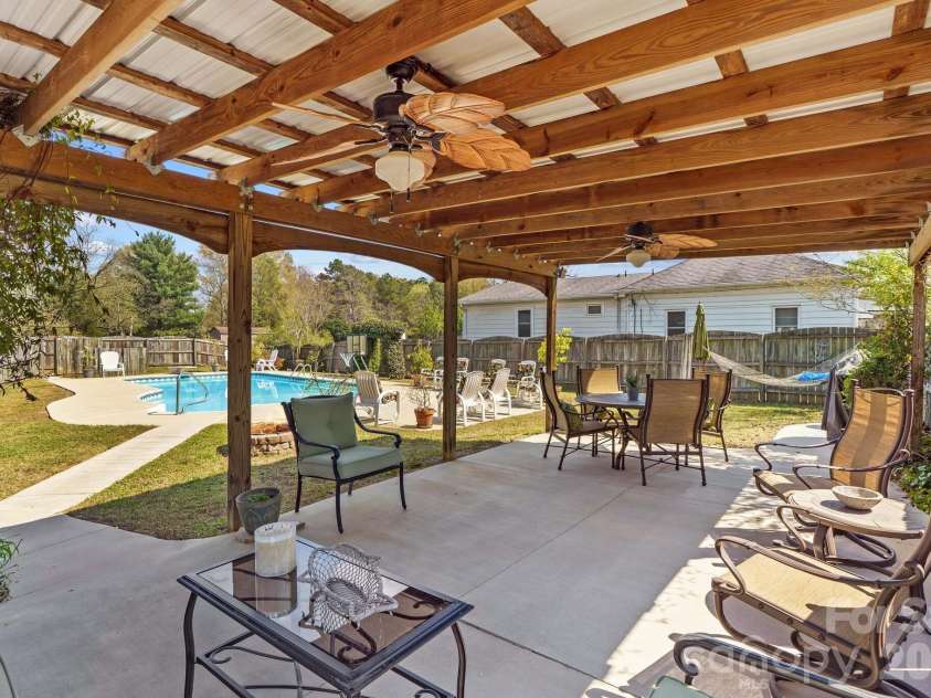 4660 US Highway 601 Highway, Salisbury, NC 28147.  MLS# CAR4363618, YatesRealty ID 17580. 