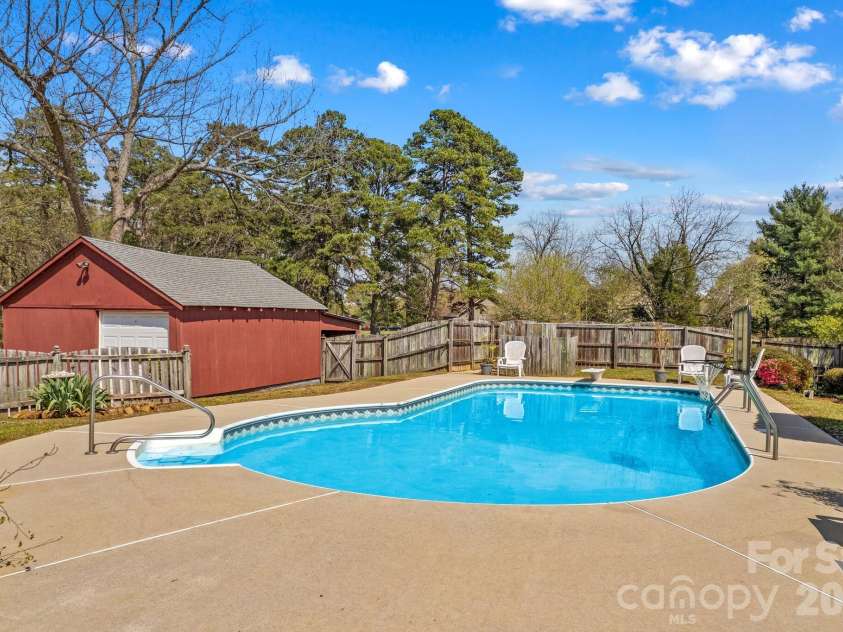 4660 US Highway 601 Highway, Salisbury, NC 28147.  MLS# CAR4363618, YatesRealty ID 17580. 