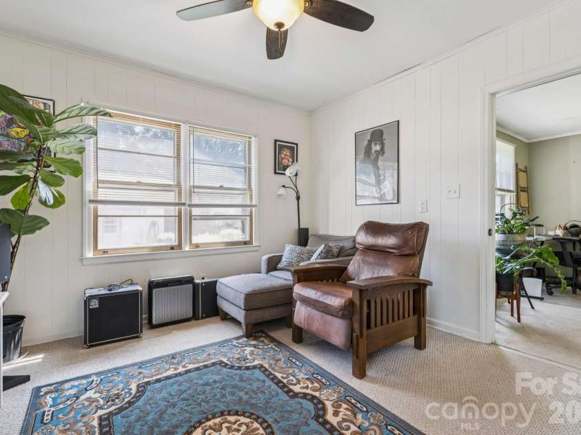 5508 Crestland Avenue, Charlotte, NC 28269.  MLS# CAR4344312, YatesRealty ID 17581. 