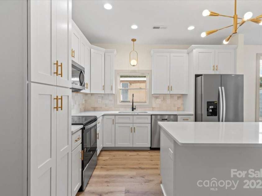 705 Sunderland Road, Concord, NC 28027.  MLS# CAR4259078, YatesRealty ID 17581. 