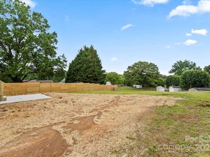 705 Sunderland Road, Concord, NC 28027.  MLS# CAR4259078, YatesRealty ID 17581. 