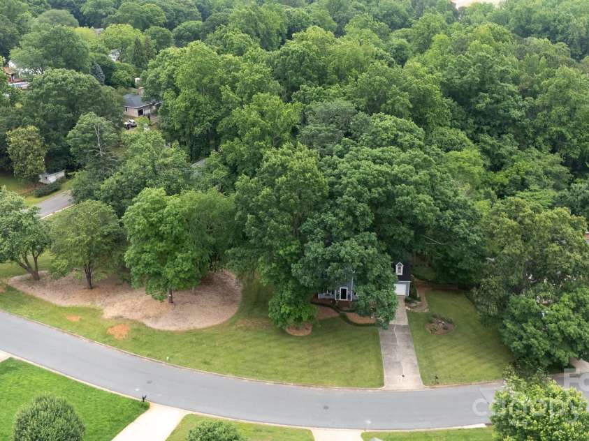 211 Southfork Drive, Belmont, NC 28012.  MLS# CAR4259724, YatesRealty ID 17582. 