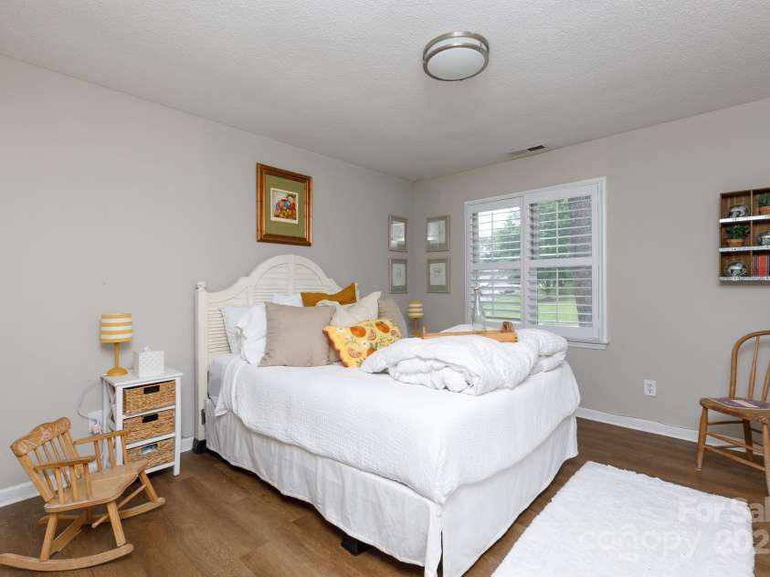 211 Southfork Drive, Belmont, NC 28012.  MLS# CAR4259724, YatesRealty ID 17582. Bedroom 3