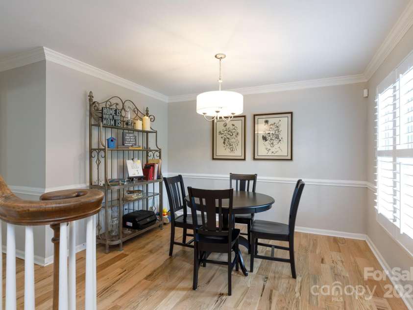 211 Southfork Drive, Belmont, NC 28012.  MLS# CAR4259724, YatesRealty ID 17582. Foyer