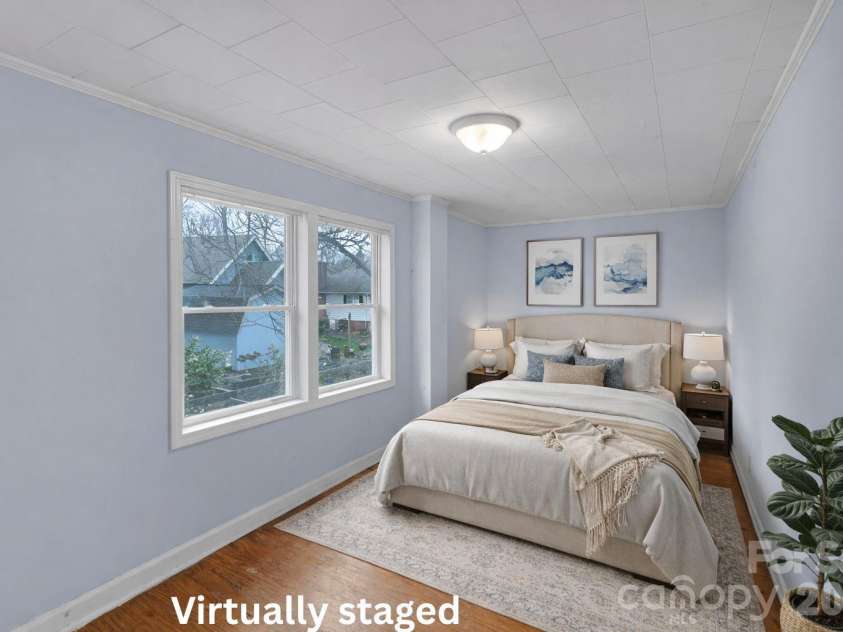 215 King Street, Gastonia, NC 28052.  MLS# CAR4335649, YatesRealty ID 17585. 