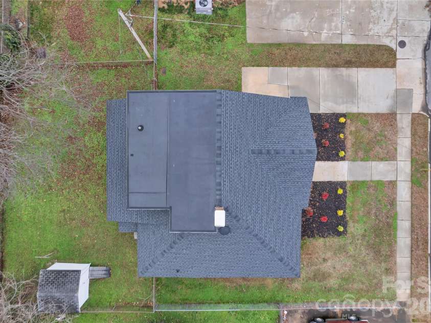 215 King Street, Gastonia, NC 28052.  MLS# CAR4335649, YatesRealty ID 17585. 