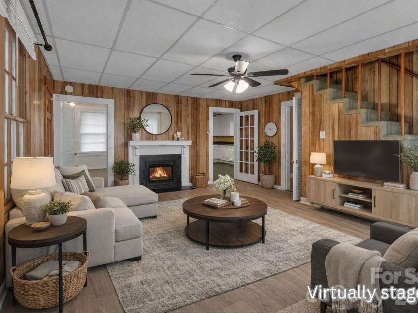 215 King Street, Gastonia, NC 28052.  MLS# CAR4335649, YatesRealty ID 17585. 