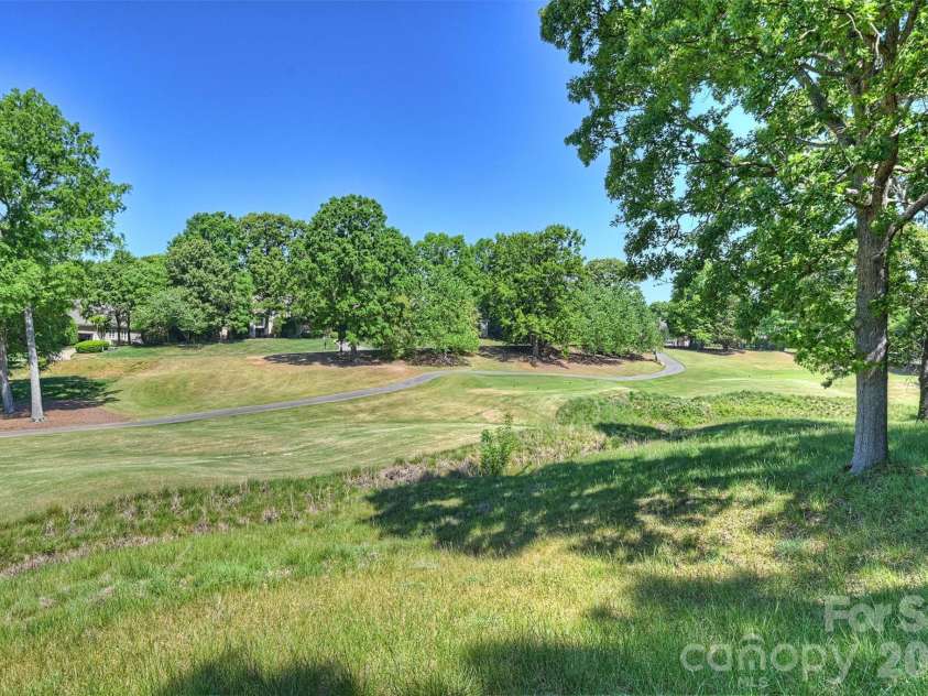 4227 Shepherdleas Lane, Charlotte, NC 28277.  MLS# CAR4358480, YatesRealty ID 17586. 5th Tee