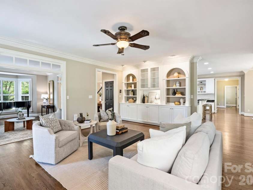 4227 Shepherdleas Lane, Charlotte, NC 28277.  MLS# CAR4358480, YatesRealty ID 17586. Built ins for your favorite treasures