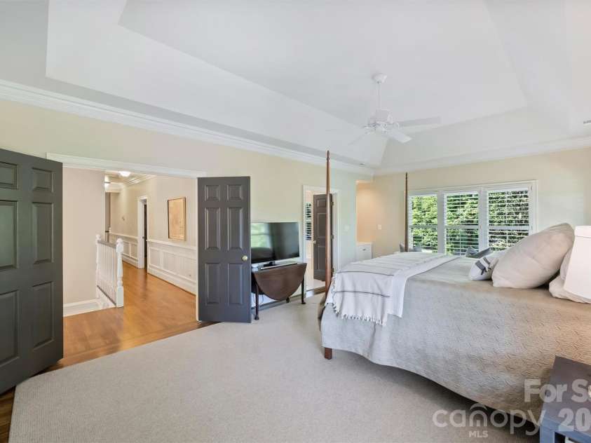 4227 Shepherdleas Lane, Charlotte, NC 28277.  MLS# CAR4358480, YatesRealty ID 17586. Double Doors lead the way