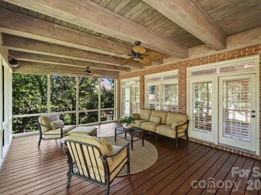 4227 Shepherdleas Lane, Charlotte, NC 28277.  MLS# CAR4358480, YatesRealty ID 17586. Great features