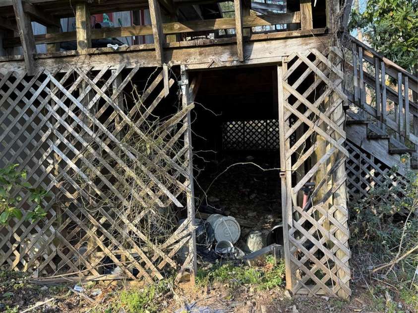 708 Miami Terrace, Hendersonville, NC 28791.  MLS# CAR4238040, YatesRealty ID 17586. 