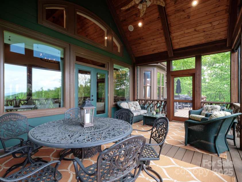 41 Annakesta Court, Brevard, NC 28712.  MLS# CAR4261233, YatesRealty ID 17587. 