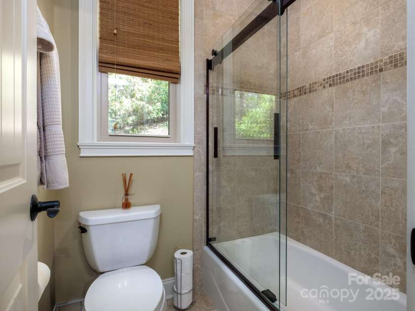 41 Annakesta Court, Brevard, NC 28712.  MLS# CAR4261233, YatesRealty ID 17587. 